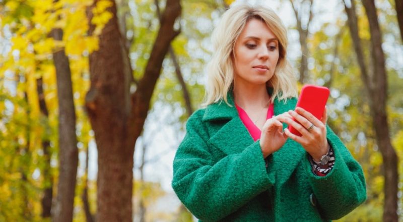 Cómo vestir juvenil y con estilo a los cuarenta